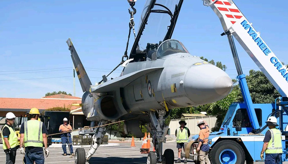 Classic Hornet A21-101